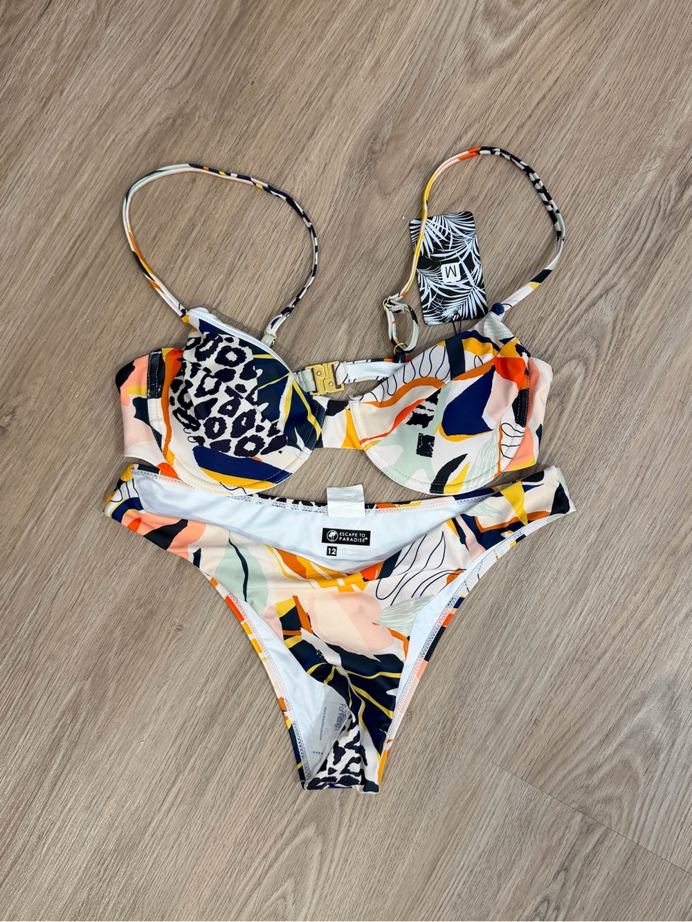 Escape to Paradise Multicolor Abstract Print Underwire Bikini Set